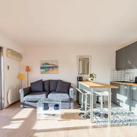 Apartment Du Parc By Interhome Cavalaire-sur-Mer